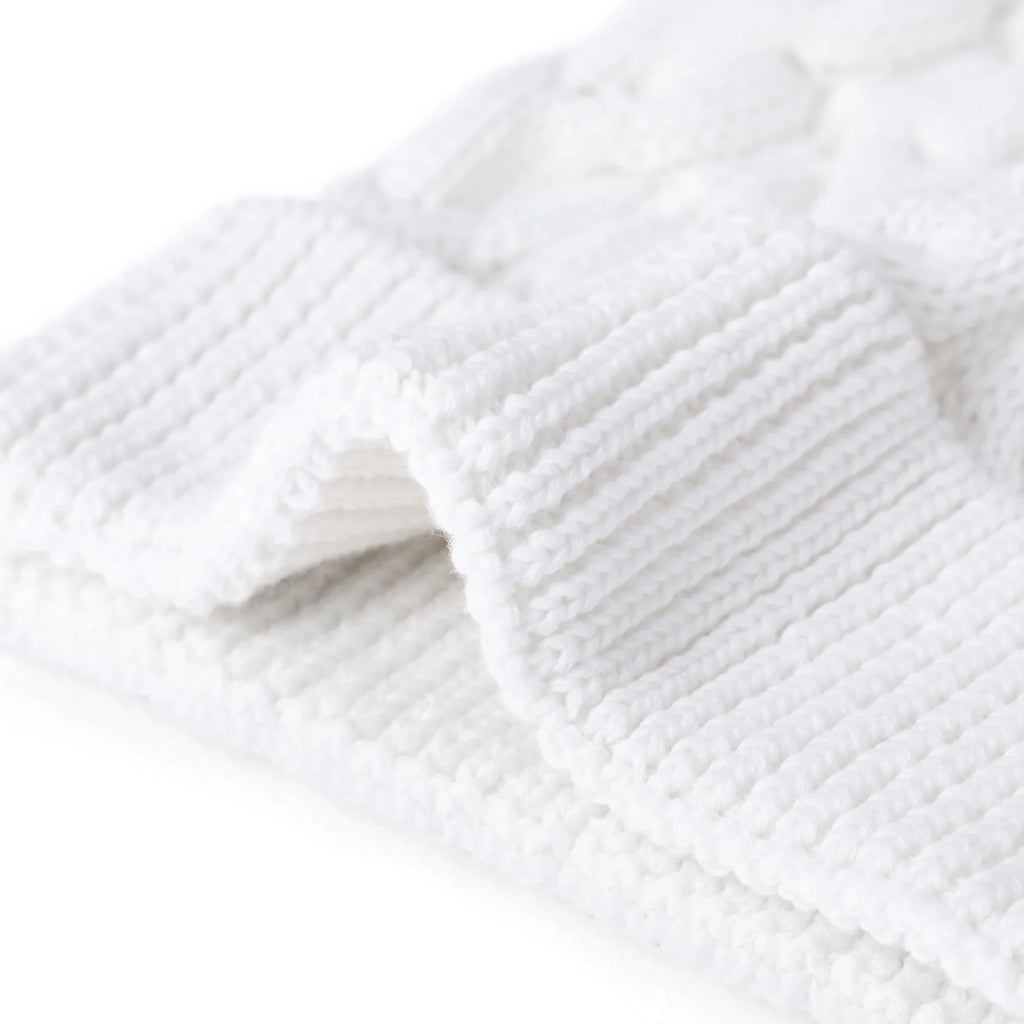 Cable Knit Pom Beanie in White